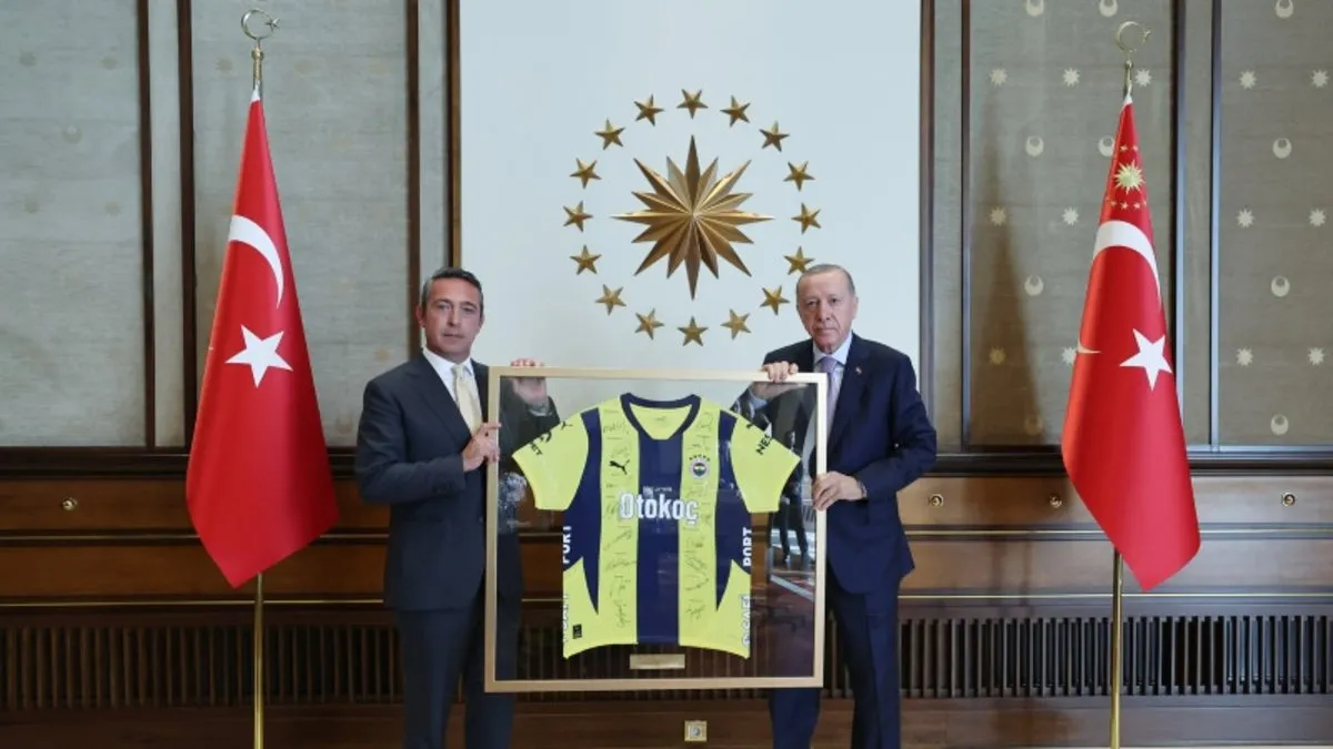 Başkan Erdoğan, Fenerbahçe Başkanı Ali Koç ve yönetim kurulu üyelerini kabul etti
