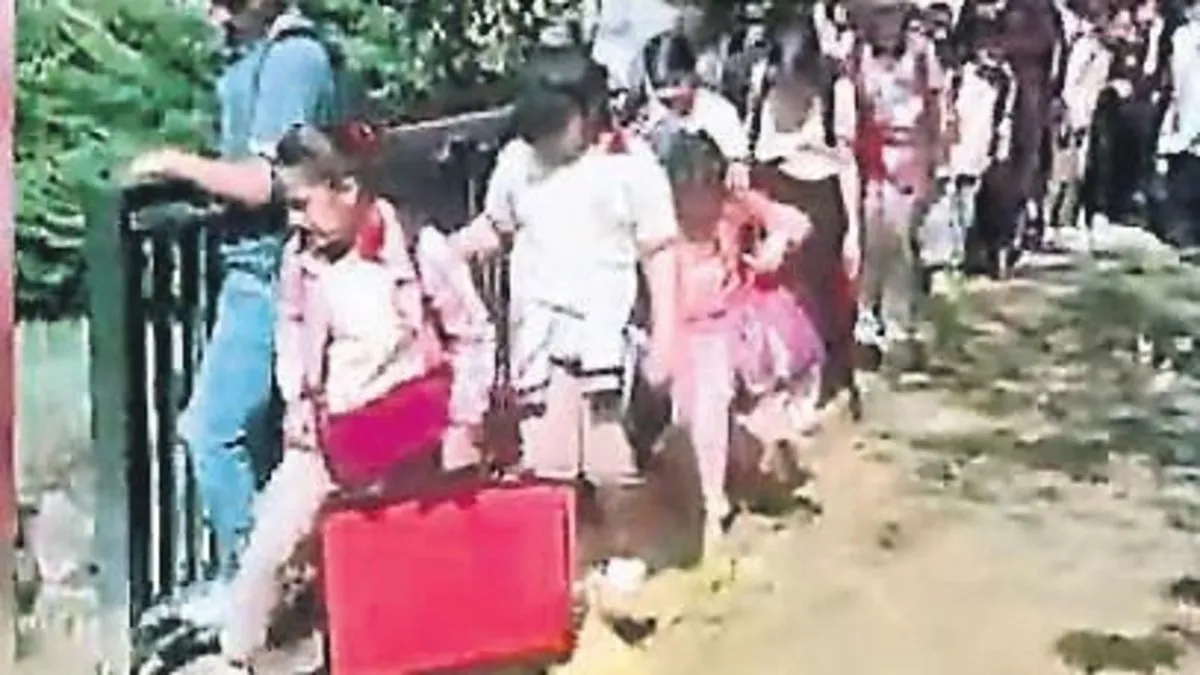 Öğrencilerin çamurla sınavı