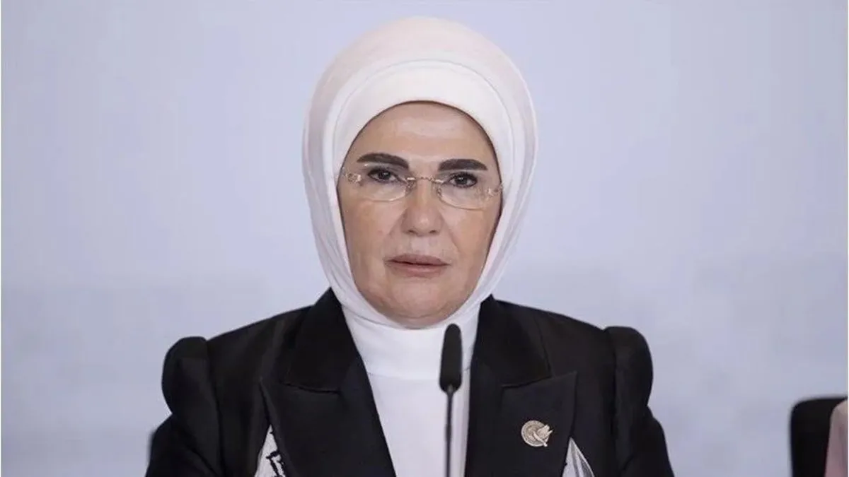 Emine Erdoğan: Karanlığı dağıtacak umudu birlikte büyütelim