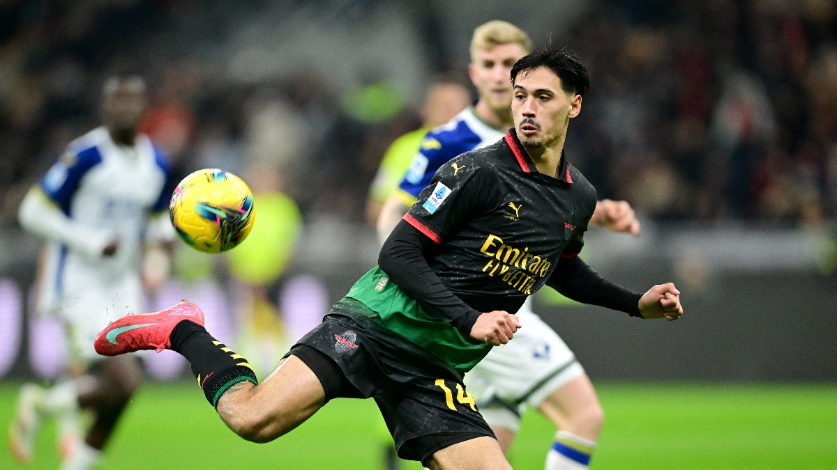 Milan sahasında Hellas Verona’yı yendi